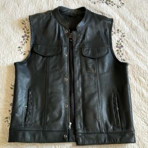 Street m and steel large used leather motorcycle vest used